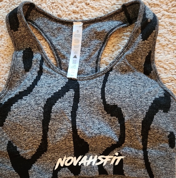 Novah Sport Gray and Black Activewear Set Size Small - Picture 2 of 8